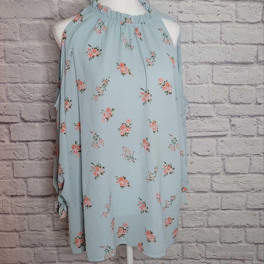 Ces Femme Cold Shoulder Top with Ties medium
